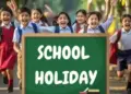 Bareilly School College Holiday 18 to 20 August hindi news zxc
