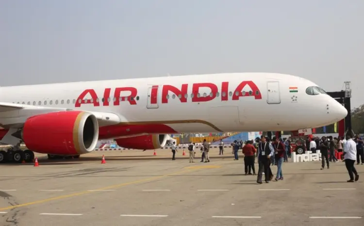 Bomb Threat in 60 flights Emergency landing of Air India flight hindi news