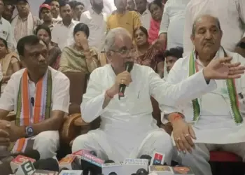 CG Congress Protest Vs BJP