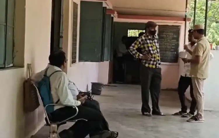 Chhattisgarh Clerk Bribery
