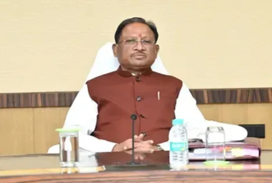 The Chief Minister referred to the response of the employees