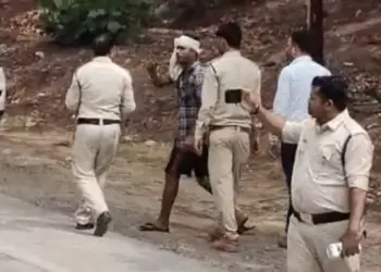 RTO Officer vs Truck Driver Fight