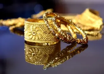 Gold Price Falls