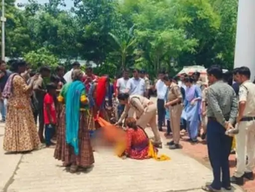 Guna Custodial Death Case: पुलिस कस्टडी में हुई देवा की मौत केस में नया मोड़, लंबे समय से फरार TI संजीत मावई का सरेंडर Guna Custodial Death Case: पुलिस कस्टडी में हुई देवा की मौत केस में नया मोड़, लंबे समय से फरार TI संजीत मावई का सरेंडर