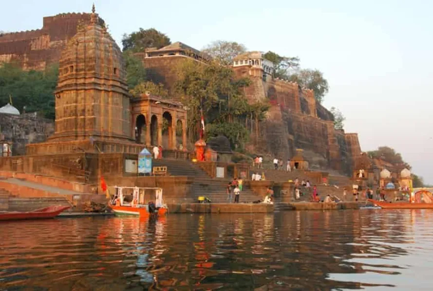 IRCTC Tour Package Mahakaleshwar-Omkareshwar Trip Price Booking