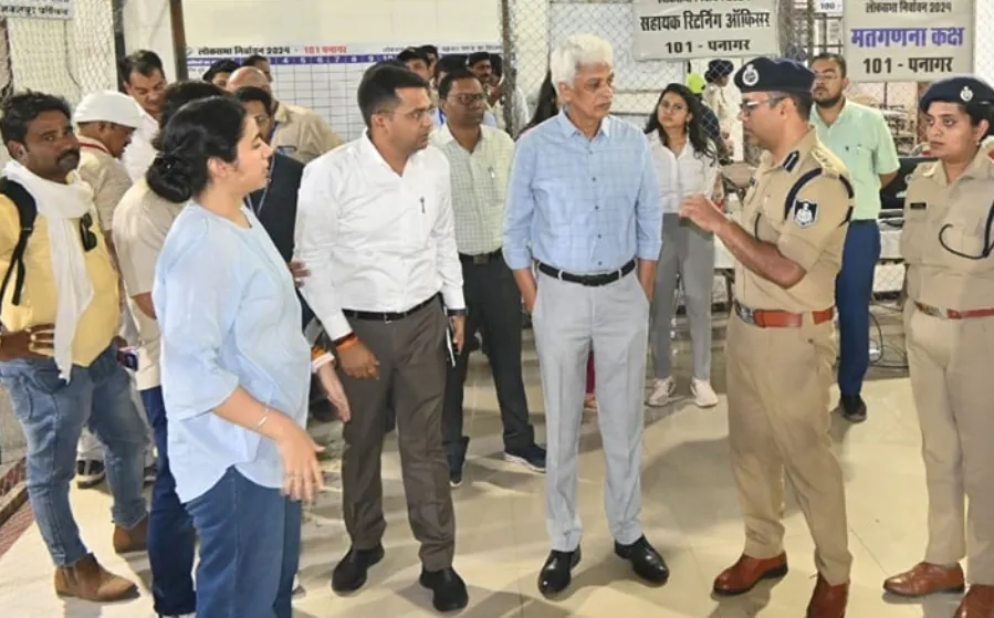Jabalpur Former Collector Deepak Saxena