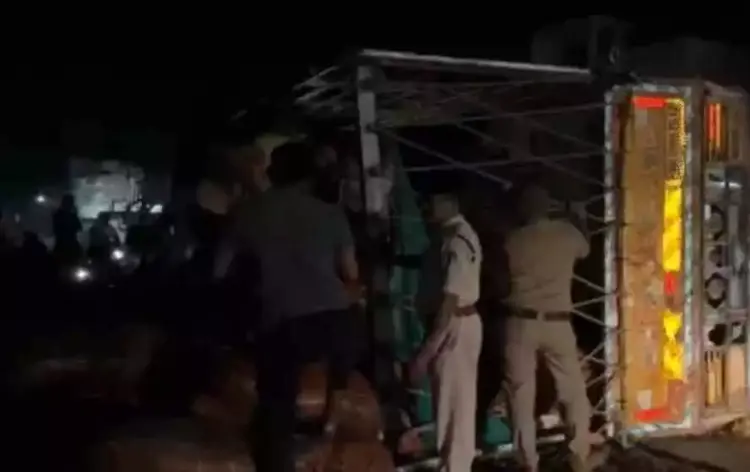MP-Badwani-sendhwa-Truck-Accident-News