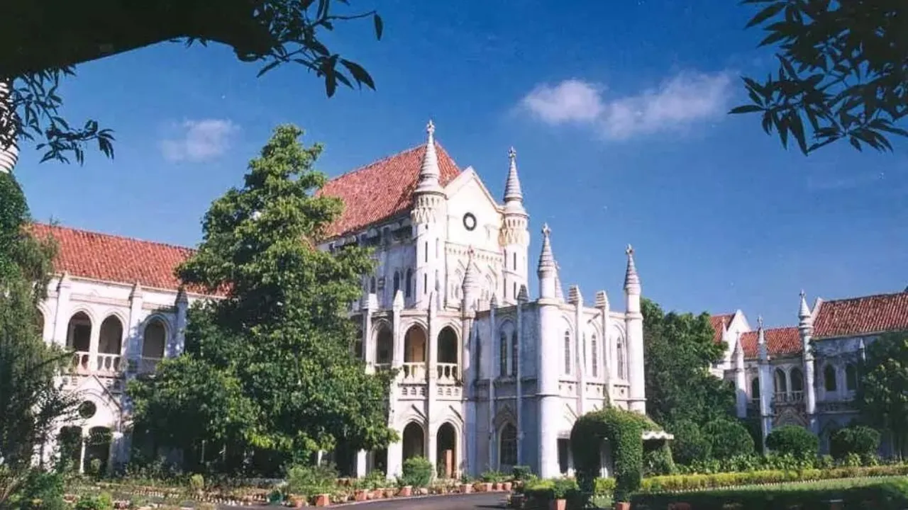 MP Nursing Scam High Court Notice to INC