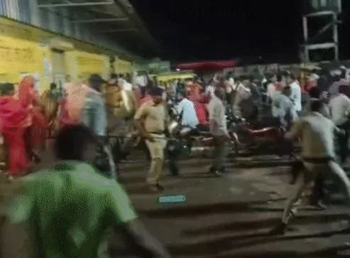 Rewa farmer lathicharge