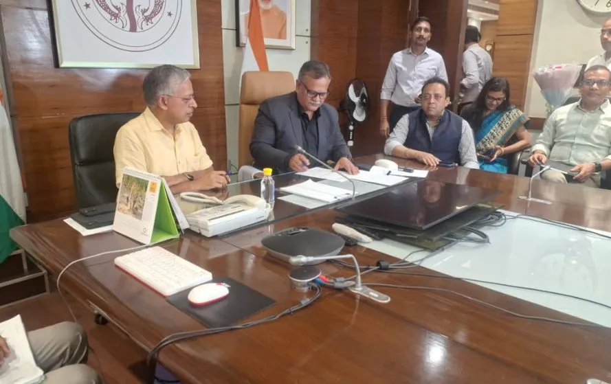 Shashi Prakash Goyal newly appointed UP Chief Secretary hindi news zxc (1)
