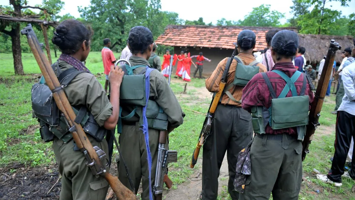 Naxalites Killed Shikshadut