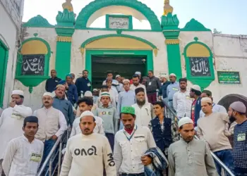 Supreme Court Sambhal Masjid Controversy demand reply muslim 2 week