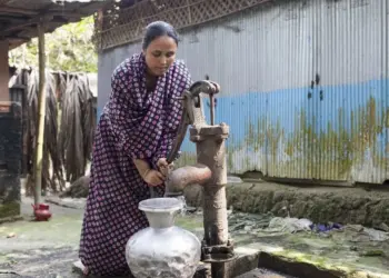 UP Balia poisoned arsenic mixed water kills 60 people 315 villages thousands infected