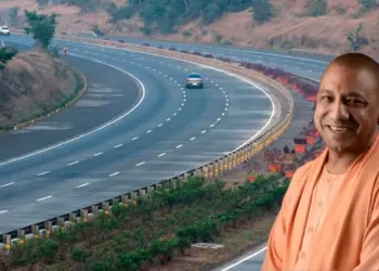 UP CM Yogi Adityanath Ganga Expressway construction update