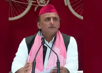 UP Farrukhabad SP President Akhilesh Yadav raises question plane crash zxc