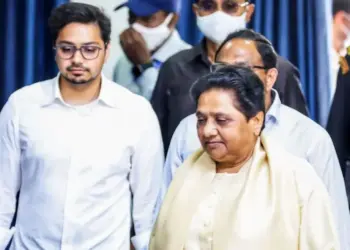 UP Lucknow Politics BSP Chief Mayawati Akash Anand
