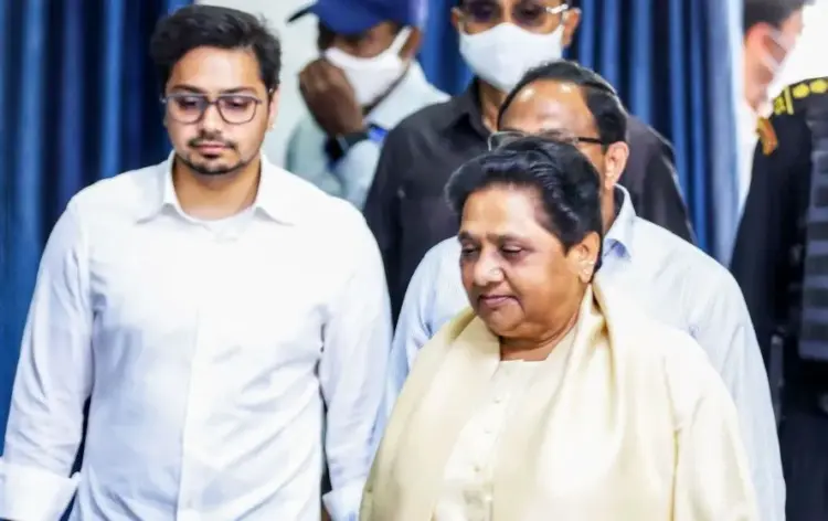 UP Lucknow Politics BSP Chief Mayawati Akash Anand