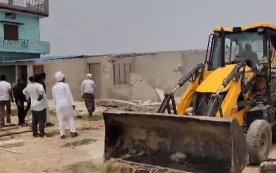 UP Shravasti Illegal Madrasas Action demolish bulldozer run encroachment