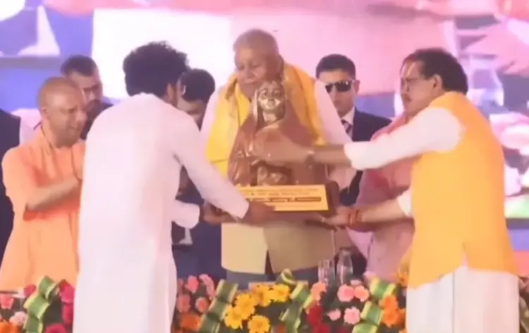 Vice President Jagdeep Dhankhar CM Yogi Adityanath at Ahilyabai Holkar Jayanti zxc