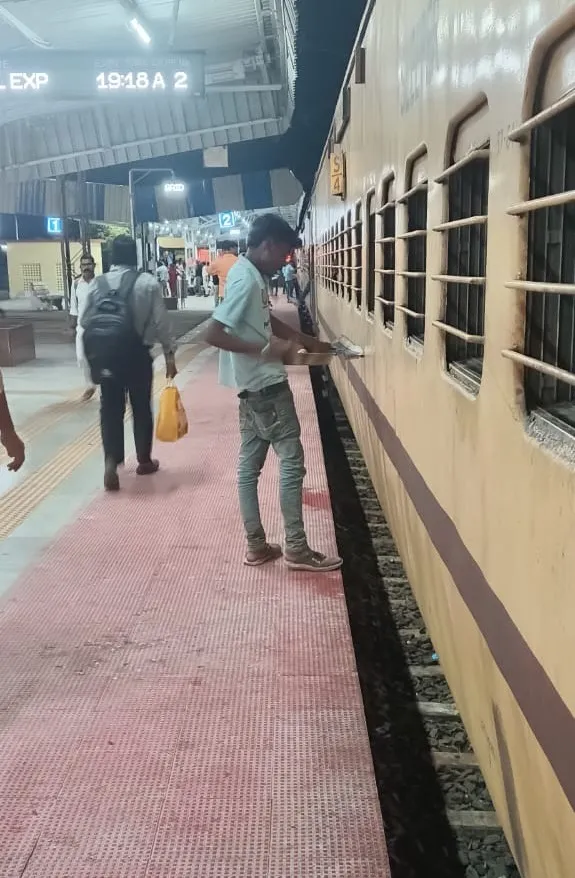aloo bada train Gotegaon Railway Station