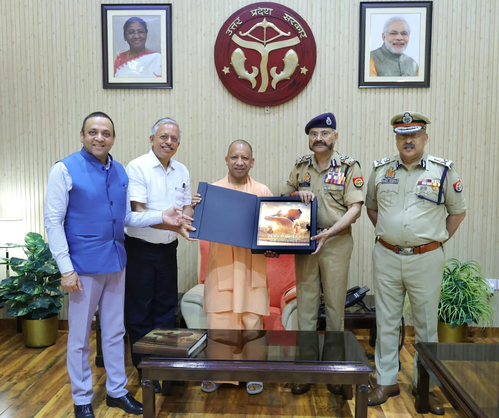 cm yogi new dgp meet