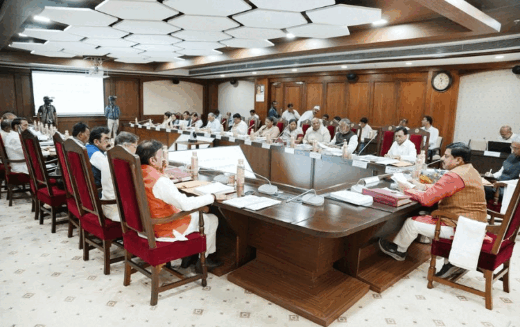 मंत्रालय में मुख्यमंत्री मोहन यादव की अध्यक्षता में बैठक हुई।