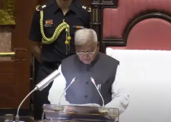 राज्यपाल मंगुभाई पटेल।