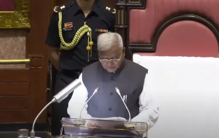 राज्यपाल मंगुभाई पटेल।