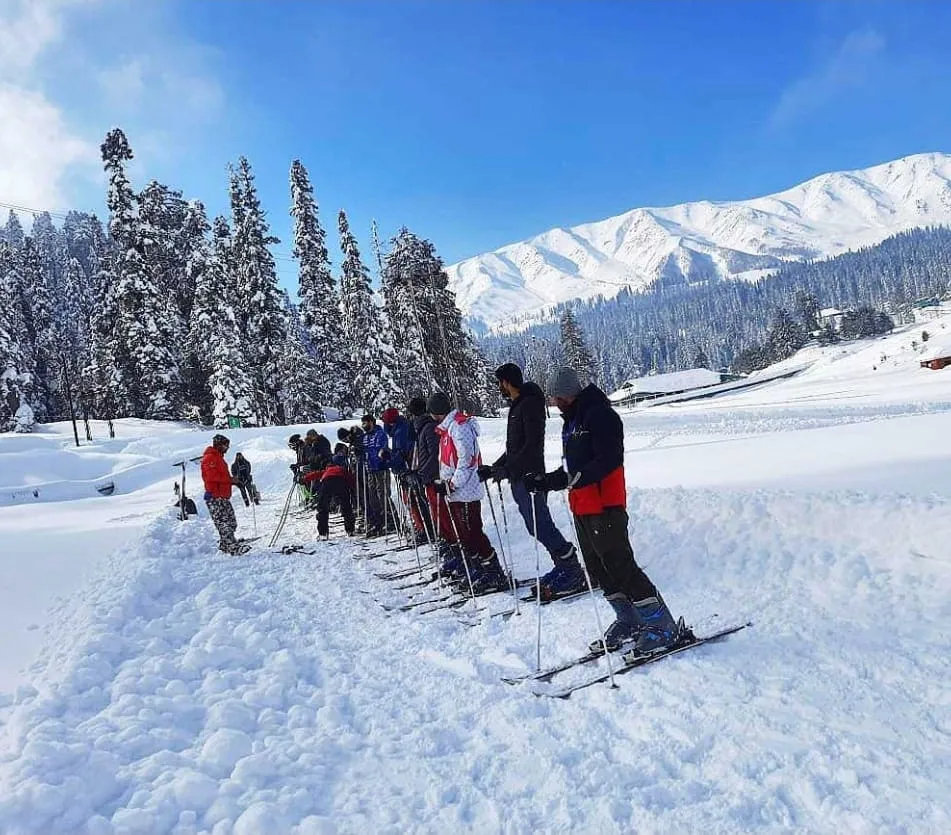 Low Cost High Profit Business Idea : युवाओं के लिए शानदार मौका! सर्दियों में सिर्फ 45 दिन काम कर 10 लाख तक करें कमाई Low Cost High Profit Business Idea : युवाओं के लिए शानदार मौका! सर्दियों में सिर्फ 45 दिन काम कर 10 लाख तक करें कमाई