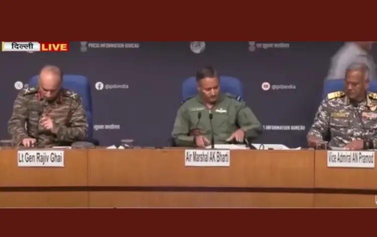 Press briefing of the three armies