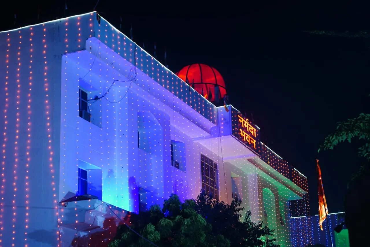 tricolour lights on MP narmada bhawan