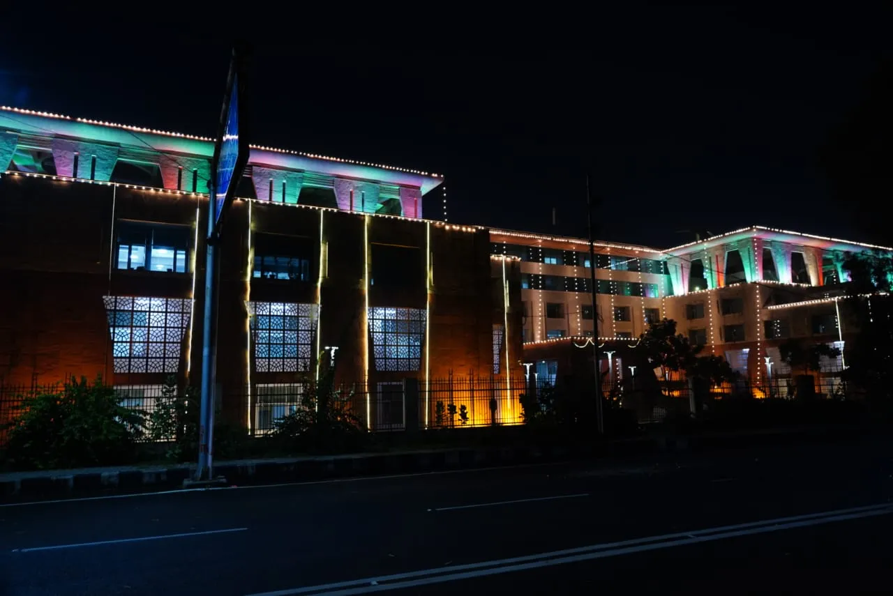 tricolour lights on MP vallabh bhawan