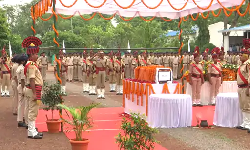 Guard of honour was given to martyr Akash Rao in Mana Police Battalion