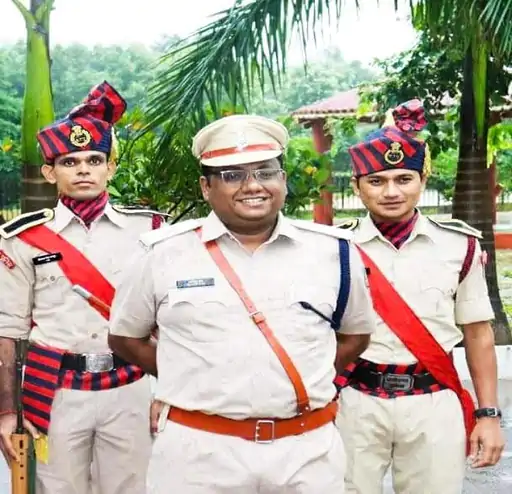 Konta ASP Akash Rao Giripunje has also been honoured with the Gallantry Award.