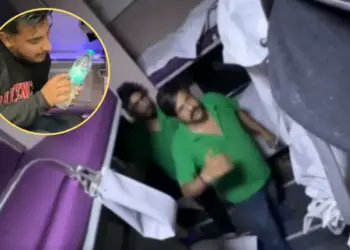 Train Fight Viral Video